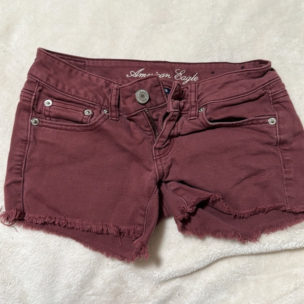 Burgundy American eagle shorts